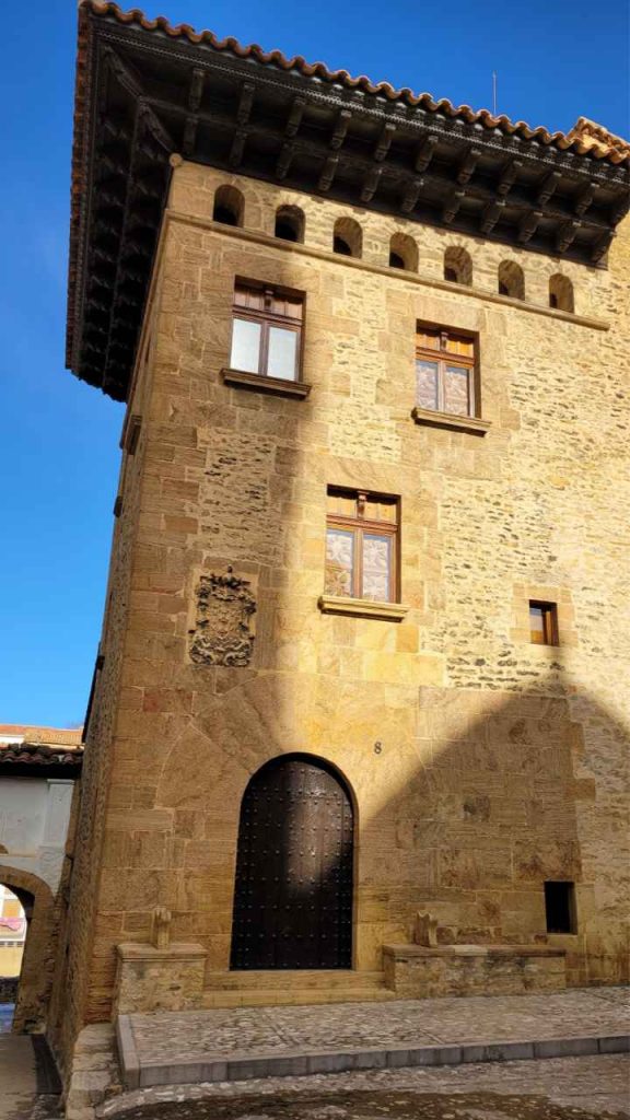 casa guijarro la iglesuela del cid