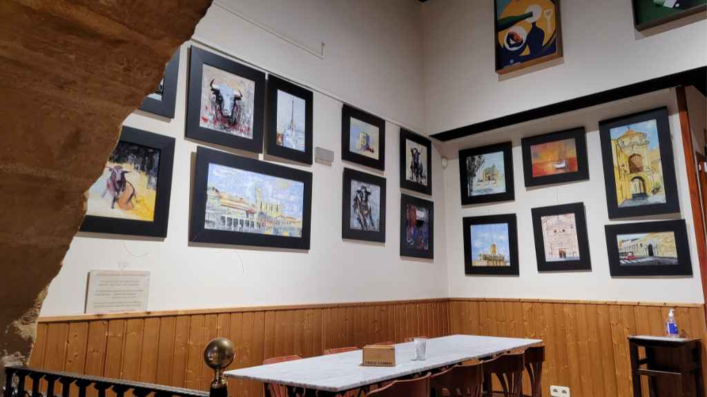 restaurante cafeteria centro cultural cretas